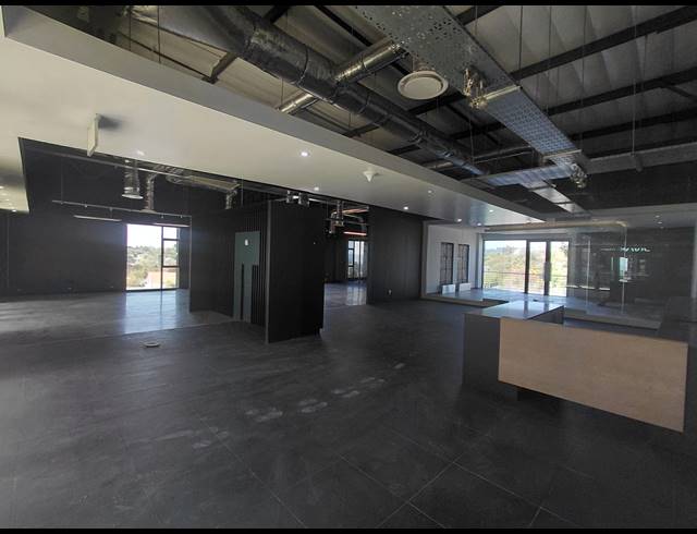 287M² OFFICE TO LET IN MAGALIESSIG